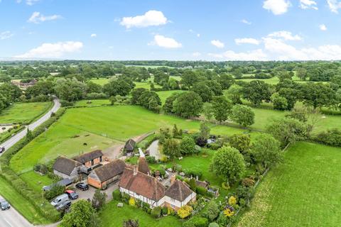 4 bedroom detached house for sale, Hareplain Road, Biddenden, Ashford, Kent, TN27