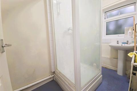 Flat to rent, Pell Street, Reading, RG1