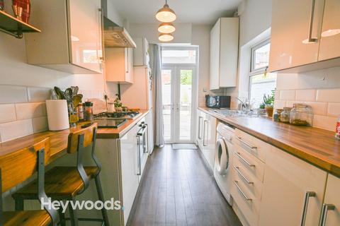 60 Ashfields New Road, Newcastle, ST5 2DJ