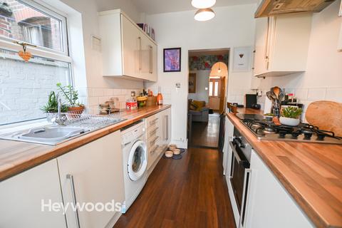 60 Ashfields New Road, Newcastle, ST5 2DJ