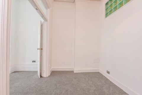 Studio for sale, St Aubyns Road, London