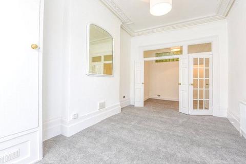 Studio for sale, St Aubyns Road, London