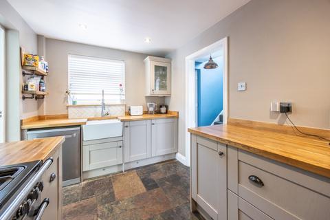 2 Stanley Crescent, Gravesend, DA12 5SY