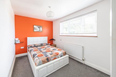 2 Stanley Crescent, Gravesend, DA12 5SY
