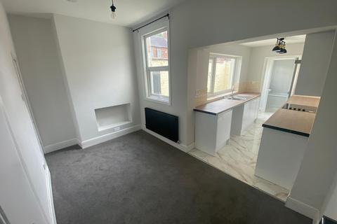 2 bedroom terraced house to rent, Craig Street, Darlington, DL3
