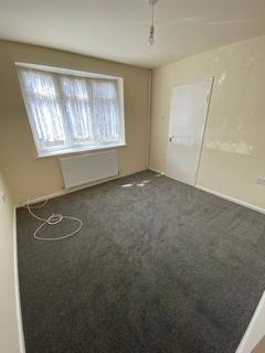 2 bedroom semi-detached house to rent, Albert Street, Pensnett, Brierley Hill