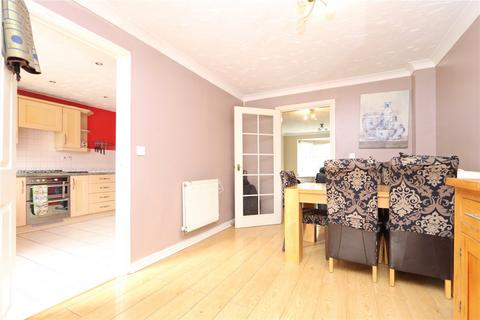 4 bedroom terraced house for sale, Kendall Place, Medbourne, Milton Keynes, Buckinghamshire, MK5