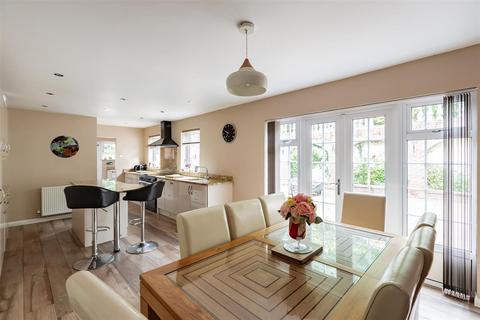 5 bedroom detached house for sale, Billet Hill, Sevenoaks TN15