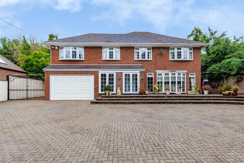 5 bedroom detached house for sale, Billet Hill, Sevenoaks TN15