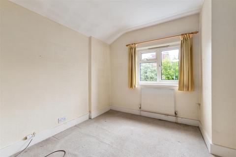 23 Halstead Road, Wanstead, London, E11 2AY