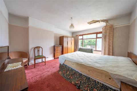 3 bedroom semi-detached house for sale, Victoria Crescent, Horsforth, Leeds, West Yorkshire