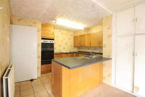 11 Redhill Close, Stourbridge, DY8 1NF
