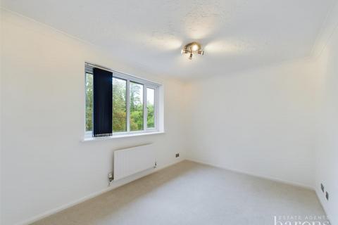 2 bedroom terraced house for sale, Little Copse Chase, Basingstoke RG24