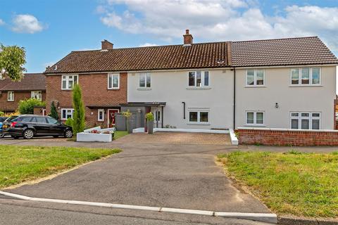 4 bedroom terraced house for sale, Tassell Hall, Redbourn