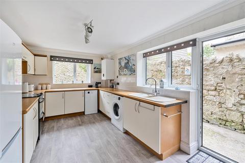 4 bedroom end of terrace house for sale, Ventnor Road, Portland