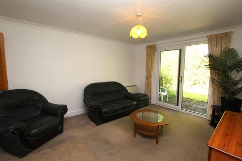 2 bedroom apartment to rent, Uplands Road, Warley, Brentwood