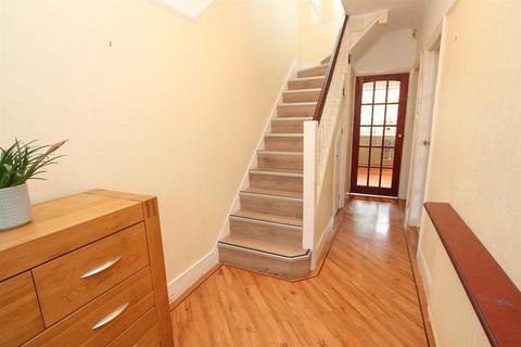 3 bedroom semi-detached house for sale, Barrow Avenue, Carshalton SM5