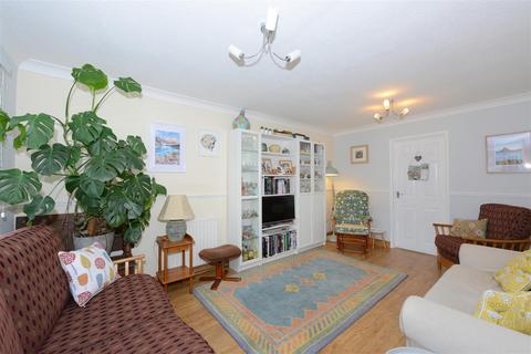 3 bedroom terraced house for sale, Roundway, Reabrook, Shrewsbury