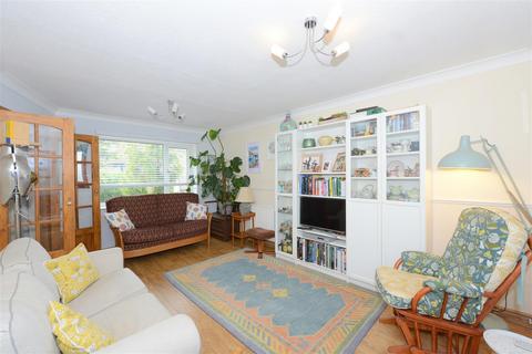 3 bedroom terraced house for sale, Roundway, Reabrook, Shrewsbury