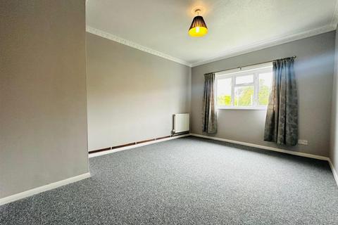 2 bedroom flat to rent, 39 Old Road, Tiverton EX16