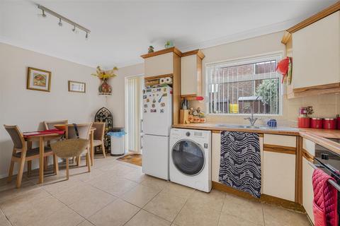 4 bedroom terraced house for sale, Dane Road, Seaford