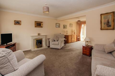 3 bedroom detached house for sale, Windsor Avenue, Leighton Buzzard