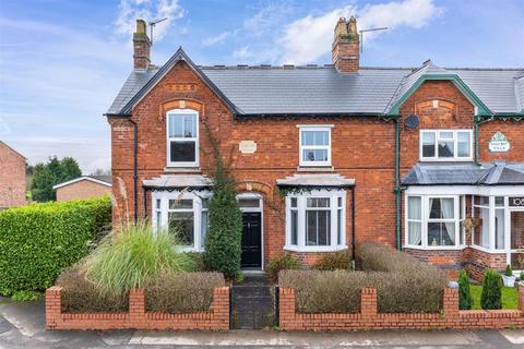 3 bedroom end of terrace house to rent, Evesham Road, Astwood Bank, Redditch, B96 6ED