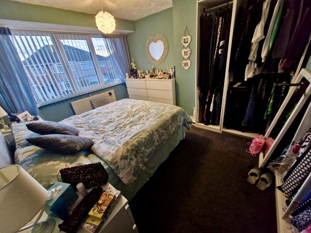 Bedroom One.jpg