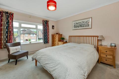 30 Heathside, Hinchley Wood, Esher, KT10 9TB