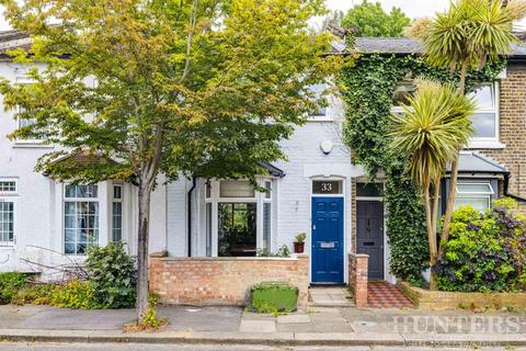 3 bedroom house for sale, Nelson Road, London