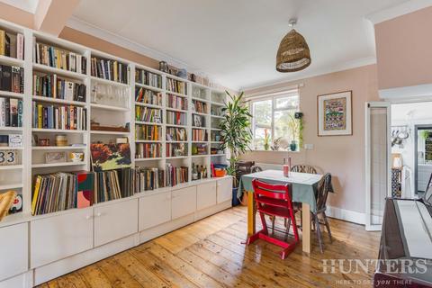 3 bedroom house for sale, Nelson Road, London