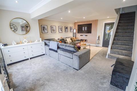 24 Caldbeck Place, North Anston, Sheffield, S25 4JY