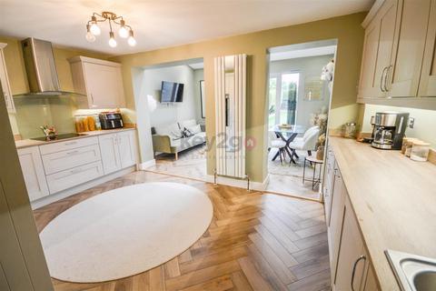 24 Caldbeck Place, North Anston, Sheffield, S25 4JY