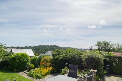 2 bedroom semi-detached bungalow for sale, Hough Side Close, Pudsey