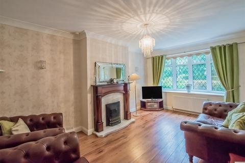 2 bedroom semi-detached house for sale, Hill End Crescent, Leeds