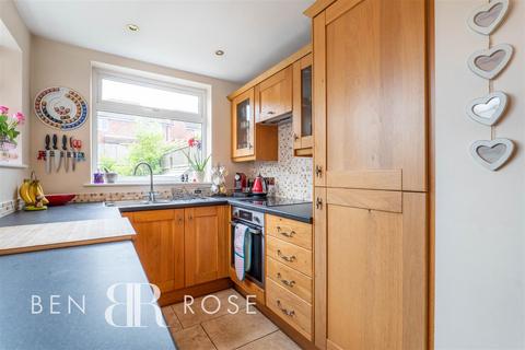 3 bedroom semi-detached house for sale, Hall Lane, Leyland