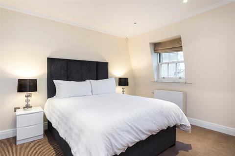 3 bedroom mews to rent, William Mews, London, SW1X