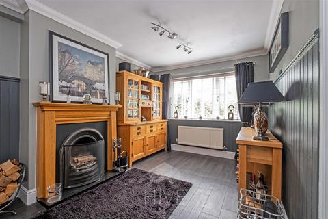 124 Springdale Road, Corfe Mullen, Wimborne, BH21 3QL