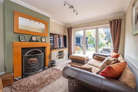 124 Springdale Road, Corfe Mullen, Wimborne, BH21 3QL