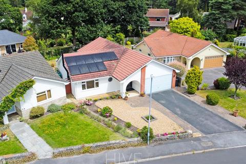 3 bedroom bungalow for sale, Chander Close, Ferndown BH22