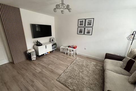 21 Hevea Road, Burton-on-trent, DE13 0SH