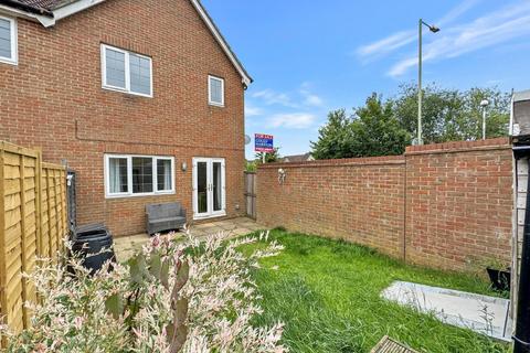 3 bedroom end of terrace house for sale, Forum Way, Kingsnorth, Ashford TN23