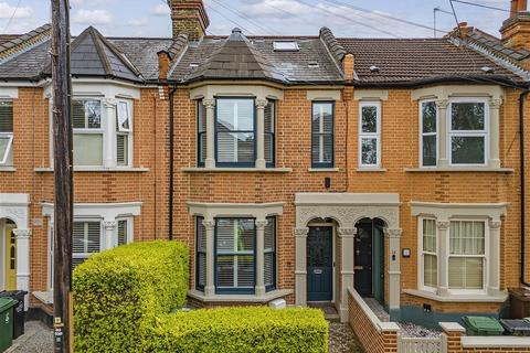 14 Scotts Road, London, E10 6LW