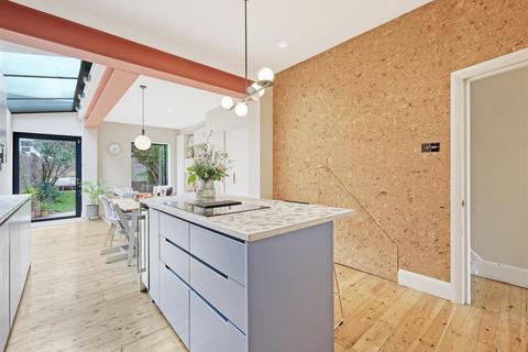 14 Scotts Road, London, E10 6LW