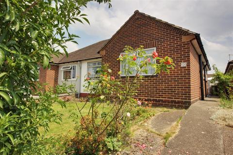 2 bedroom bungalow for sale, Northfield Road, Waltham Cross