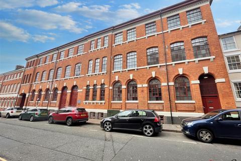 2 bedroom apartment to rent, Birmingham B1