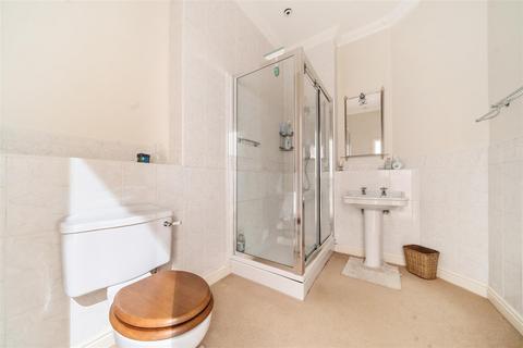 3 bedroom apartment for sale, Rembrandt Court, Swansea