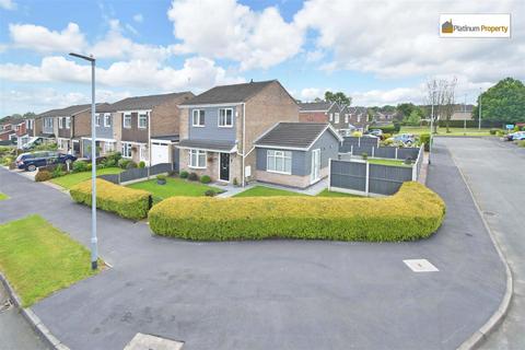 3 bedroom detached house for sale, Glaisher Drive, Stoke-On-Trent ST3