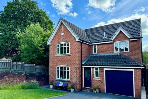 4 bedroom detached house for sale, Orton Way, Belper DE56