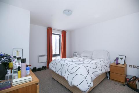 2 bedroom apartment to rent, Baltic Quay, Gateshead NE8